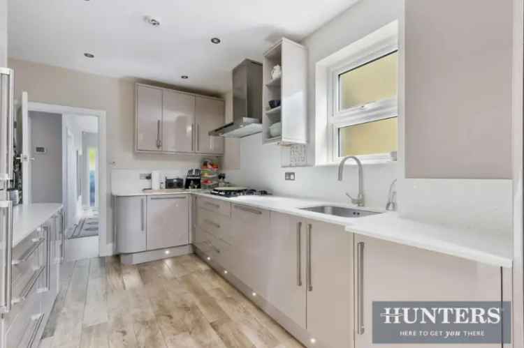 3 Bed House for Sale Brentford Modern Living and Architectural Elegance