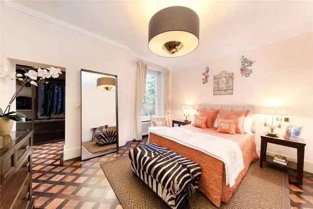 Flat for sale in Old Brompton Road, London SW5