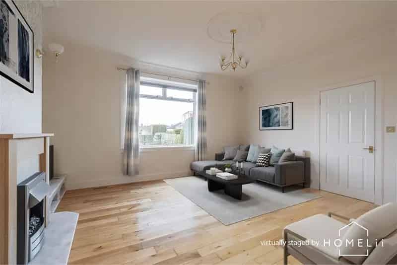 4 Bed Bungalow Detached with 2 Reception Rooms