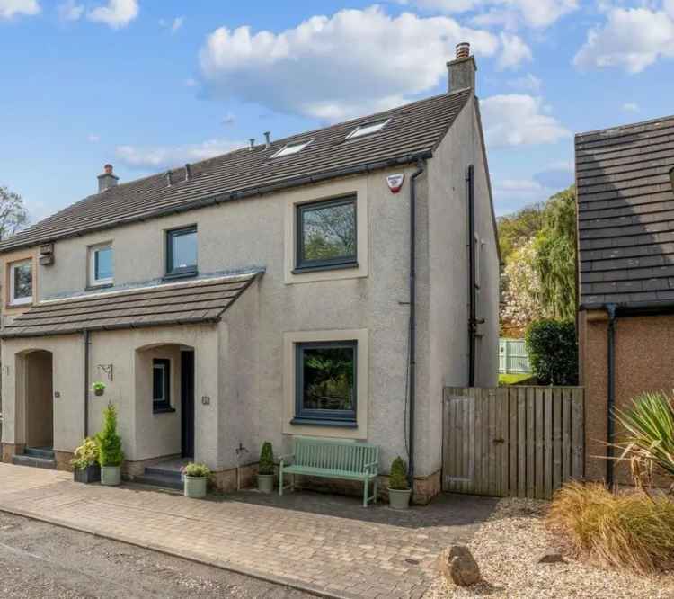 4 Bedroom Semi Detached House for Sale in Blackhall Edinburgh