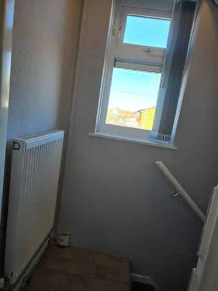 1 Bedroom Flat with 5 Storage Rooms