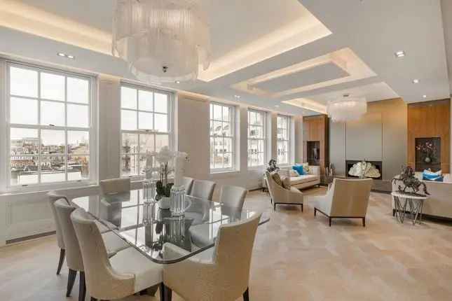Luxury Four Bedroom Apartment in Marylebone W1H