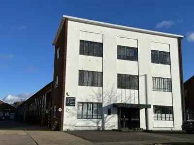 Industrial For Rent in North Hertfordshire, England