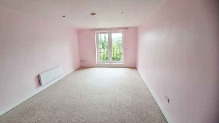 2 Bedroom Flat for Sale Elland West Yorkshire