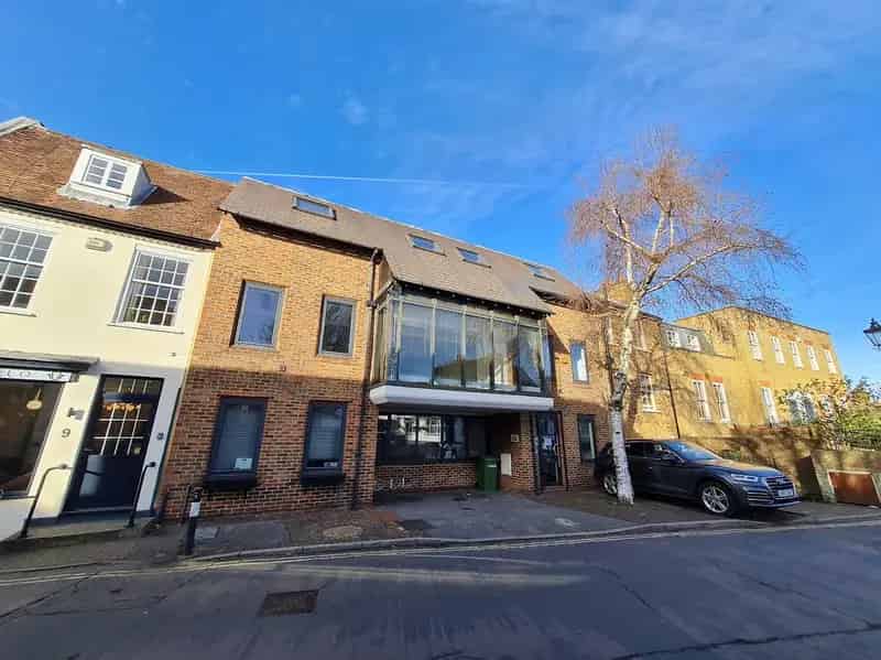 Refurbished Chalet Office Building Near Richmond Station