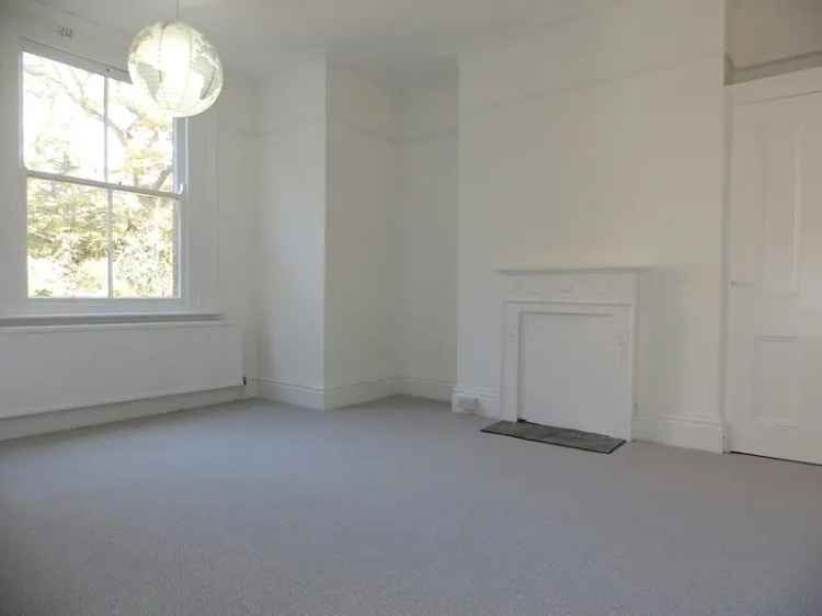 Flat For Rent in Tunbridge Wells, England