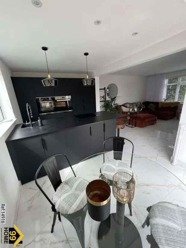 2 Bed Semi-Detached House For Sale