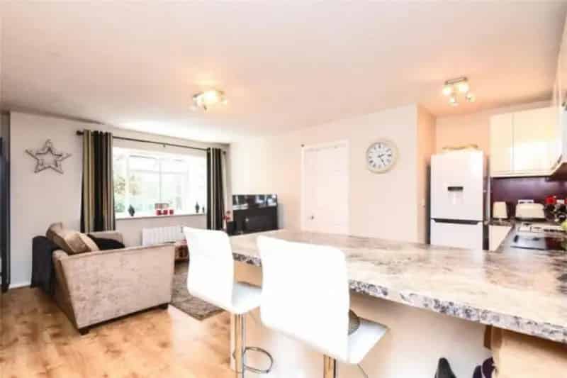 1 Bedroom Apartment for Sale in Fairway Heights
