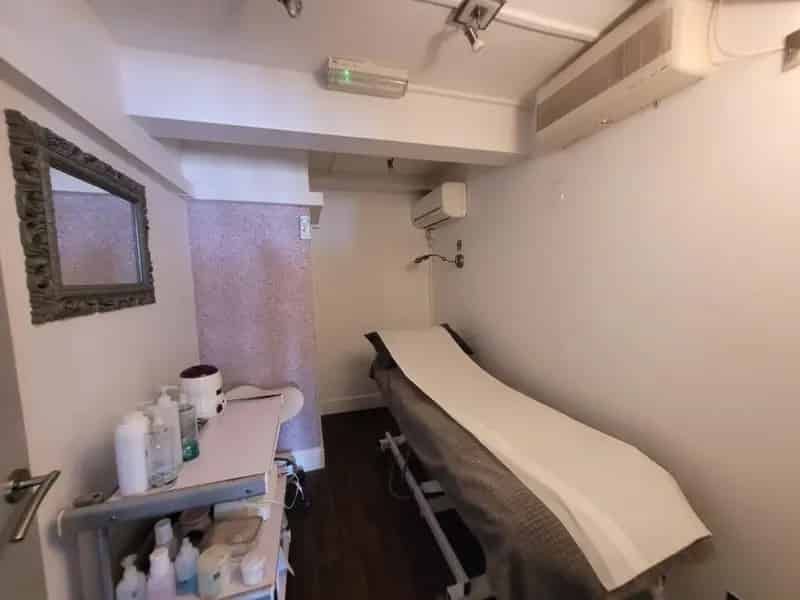 St Ives Retail Unit - 5 Year Lease to Pure Beauty