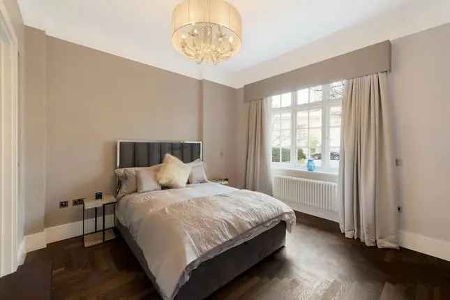 Flat for sale in Rutland Gate, Knightsbridge SW7