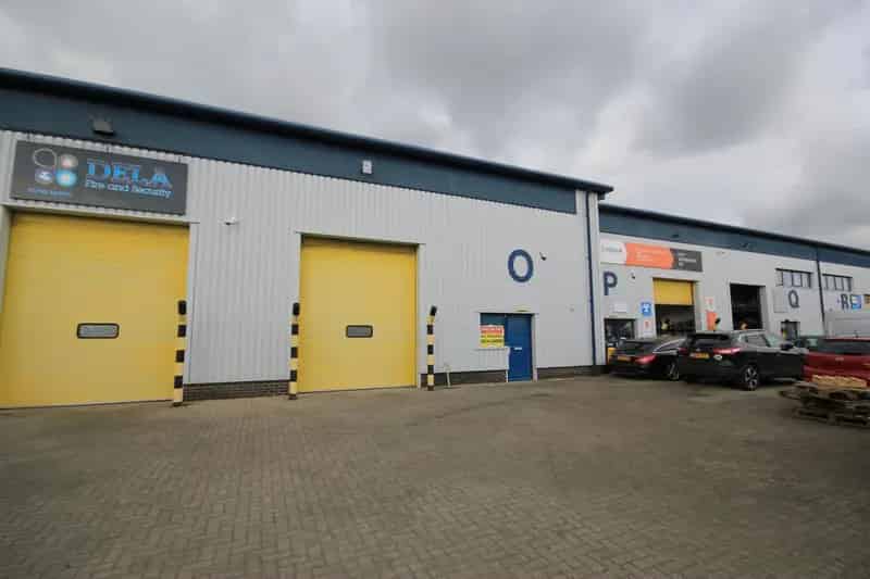 High Quality Industrial Warehouse Unit To Let