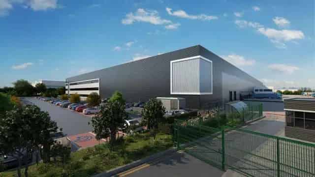 Crewe Distribution Unit 335403 sq ft - M6 J16