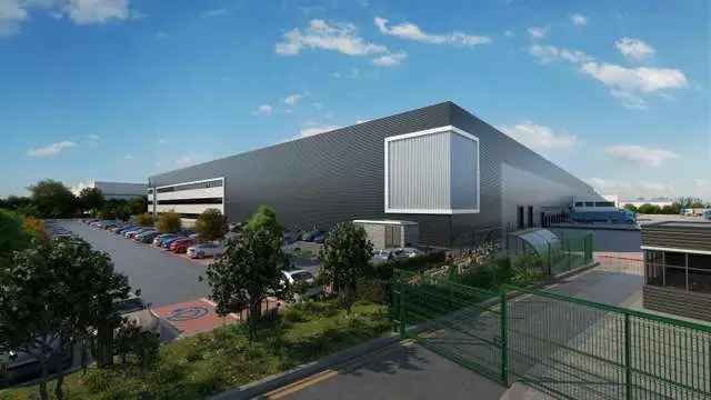 Crewe Distribution Unit 335403 sq ft - M6 J16