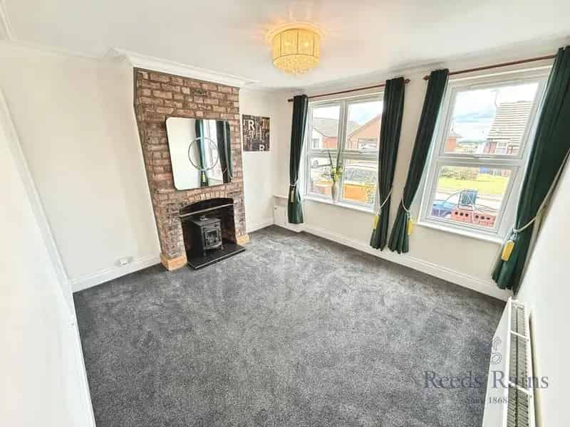 4 Bedroom Semi Rural Terraced House to Rent