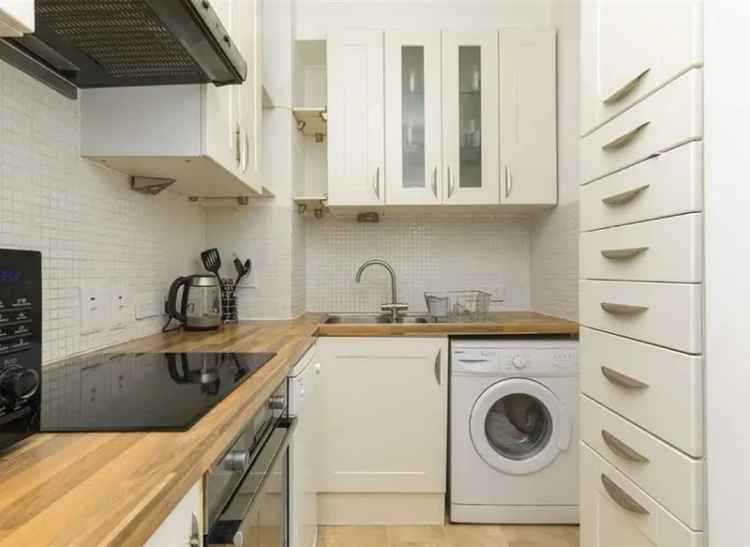 One Bedroom Home in Central Wapping 587.1 Sq Ft