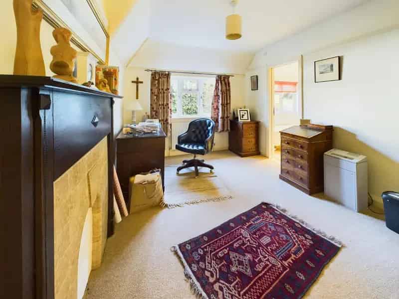 4 Bed Family Home for Sale Near Esplanade