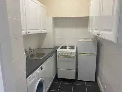 1 Bedroom Flat 52m² Aberdeen Top Floor Furnished