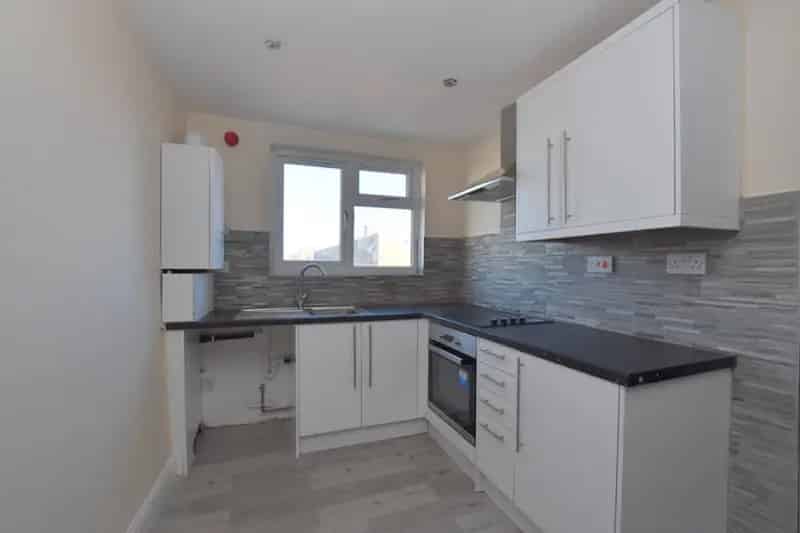 One Bedroom Flat Hartshill Road Newcastle Stoke