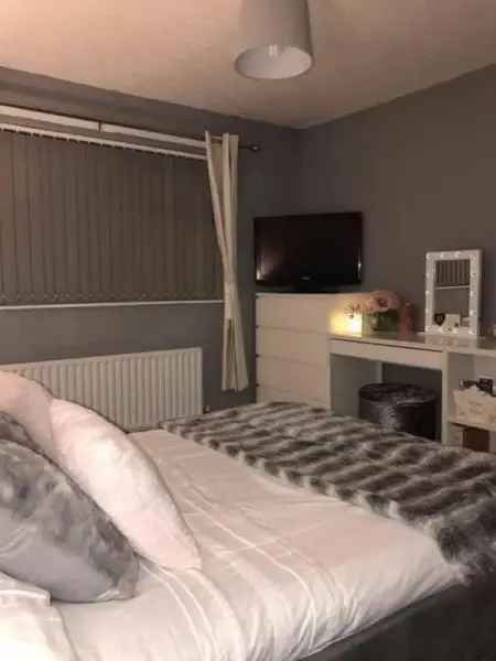 Flat For Rent in South Ribble, England