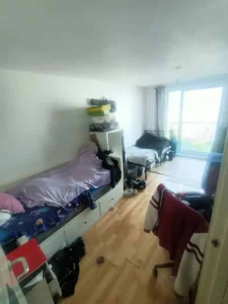 Large 2-Bedroom Flat Near Guy's Hospital