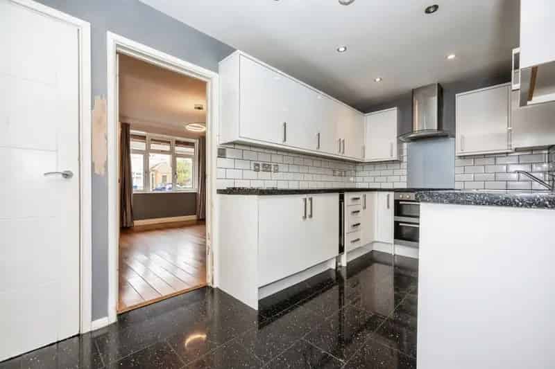 3 Bed House Aveley Chain Free Large Garden Loft Area