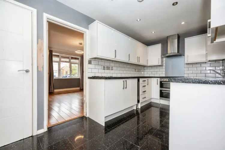 3 Bed House Aveley Chain Free Large Garden Loft Area