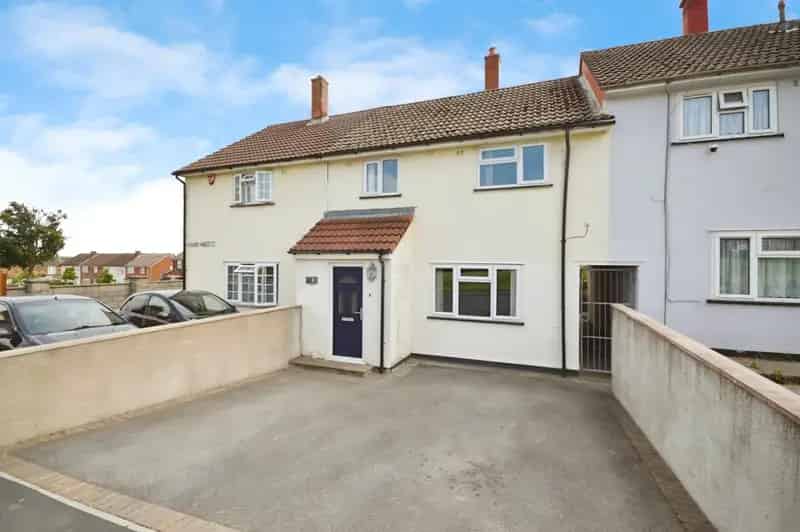 3 Bedroom House For Sale