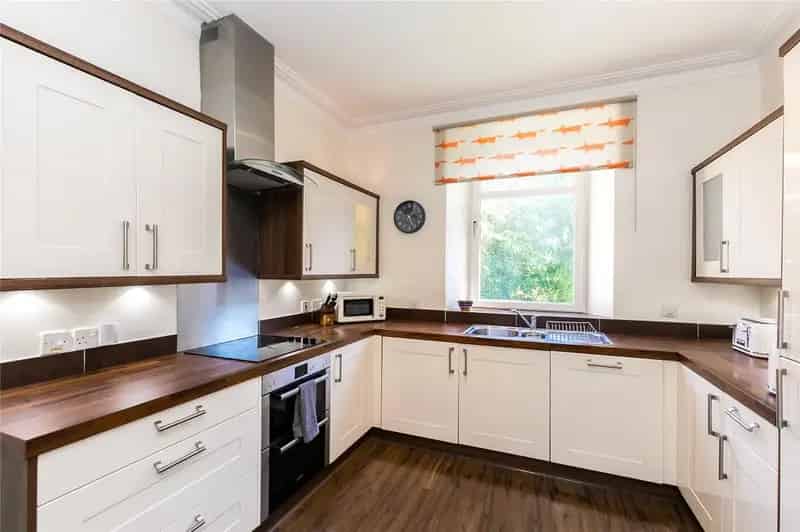 3 bedroom flat to rent