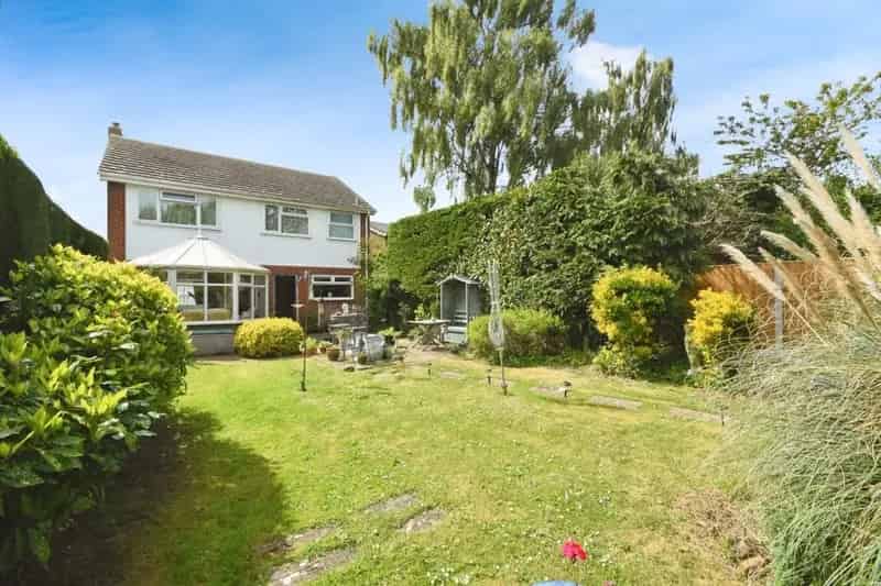 4 Bed Family Home Near Marks Tey Station