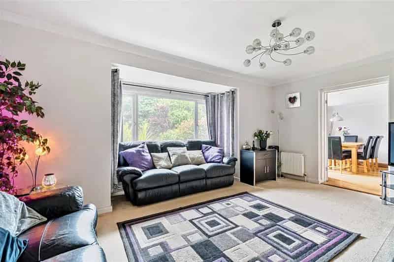 3 Bedroom Bungalow For Sale