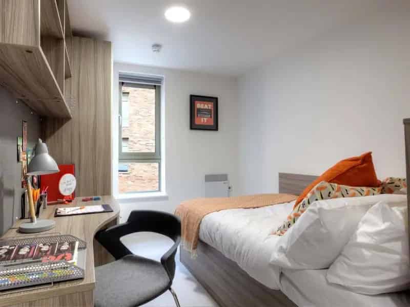 1 Bedroom En Suite Student Flat Glasgow G4