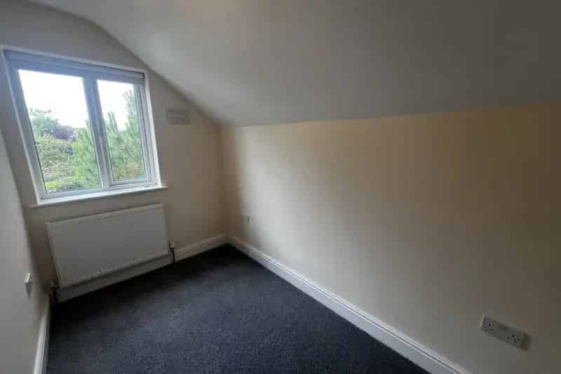 Recently Refurbished 3 Bedroom House with Garden and Driveway Parking