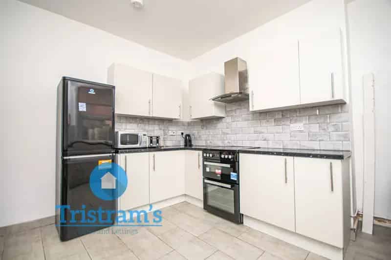 4 Bedroom Student House Share All Bills Included