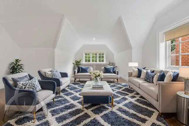 Flat for sale in Wadham Gardens, London NW3