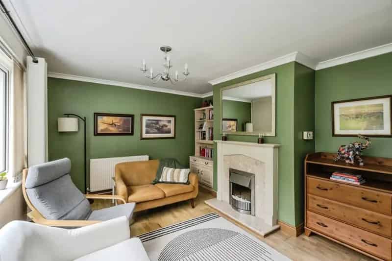 3 Bedroom Semi Detached House Glynneath Ideal First Time Buy