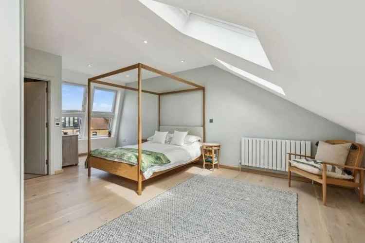 4 Bed House for Sale in Furzedown