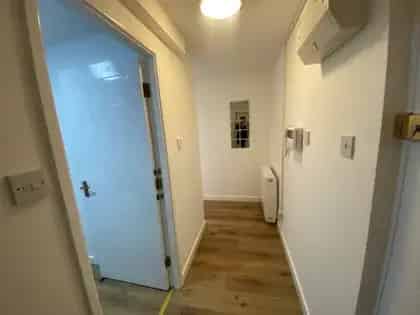 2 Bed Flat Manchester 44m²  Refurbished Apartment Allocated Parking