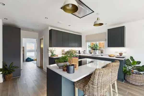 5 Bedroom Detached House for Sale in Leckhampton Cheltenham
