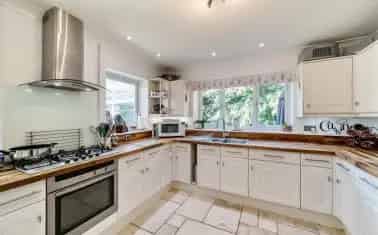 Bankside View Detached Bungalow Near Beaminster