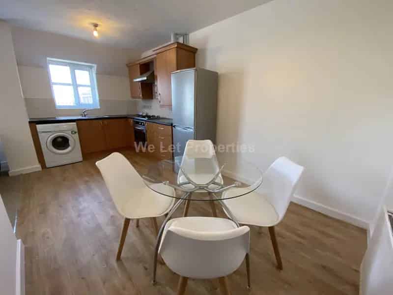 2 Bedroom Apartment House to Rent Swinton