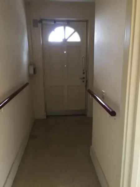 Flat For Rent in London, England