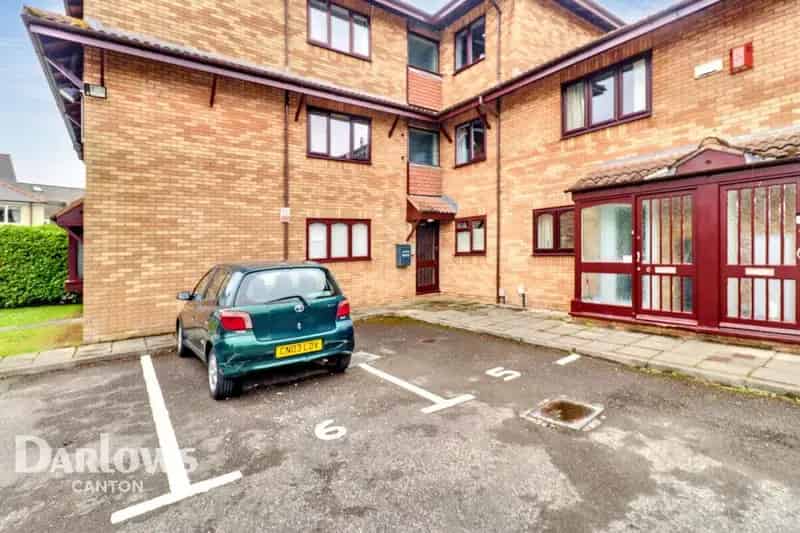 1 Bedroom Apartment for Sale