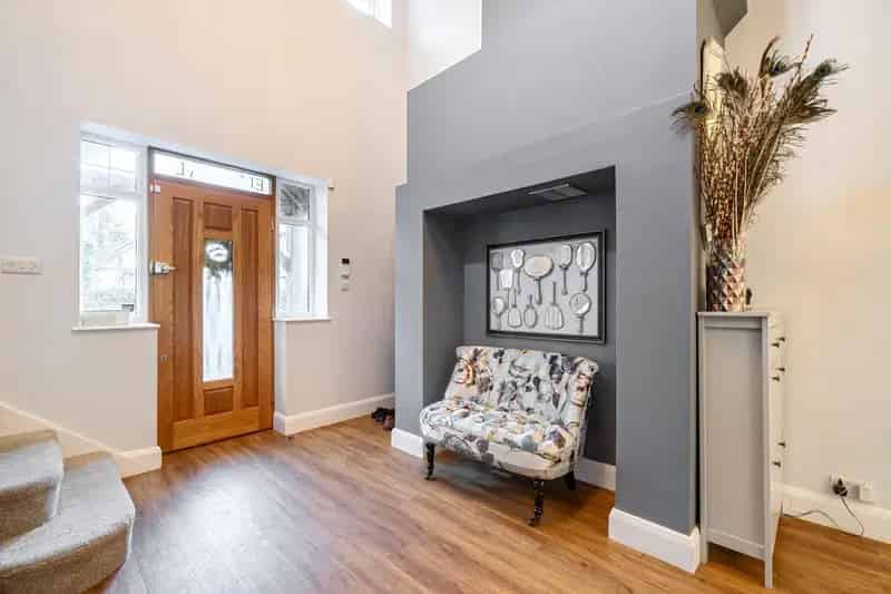 5 Bedroom House to Rent Hollymeoak Road Coulsdon
