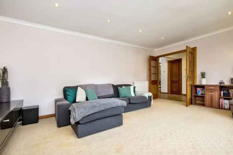3 Bed Semi-Detached House For Sale in Monifieth