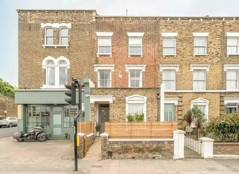 2 Bed 2 Bath Garden Flat Wandsworth Road Clapham