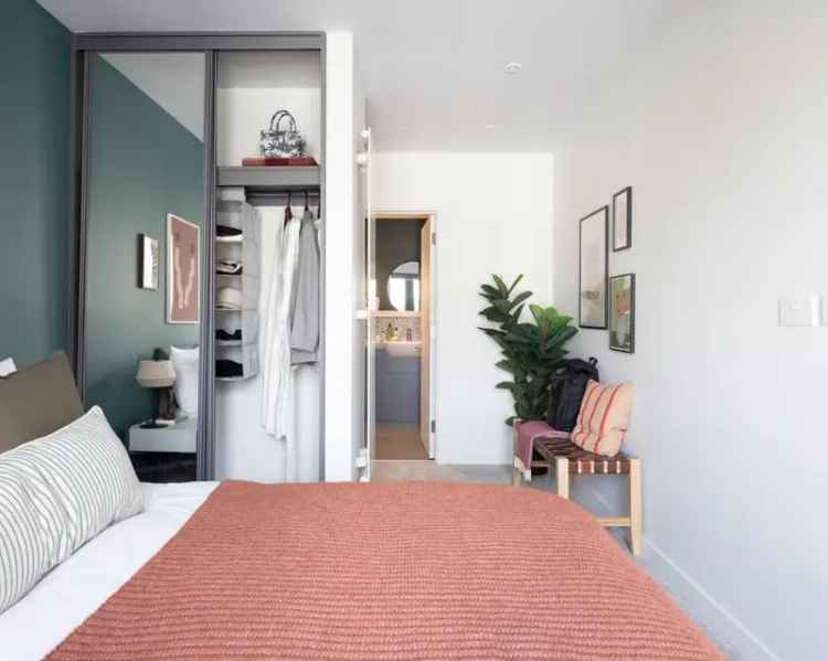 2 Bedroom Pet Friendly Apartment with Amenities