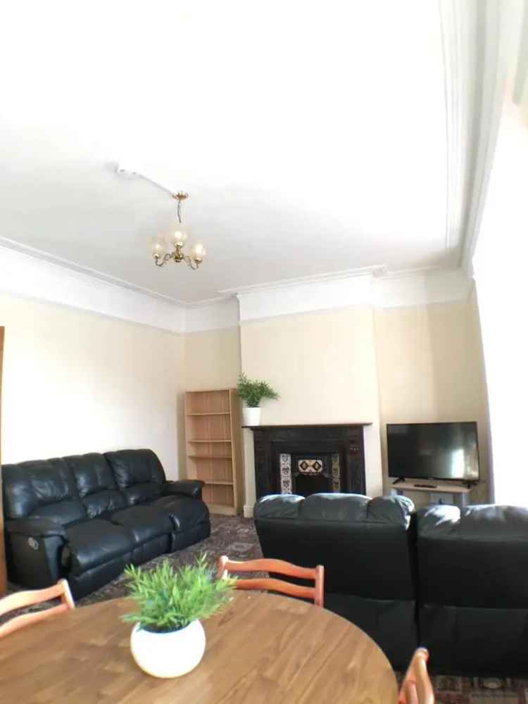 3 bedroom apartment to rent