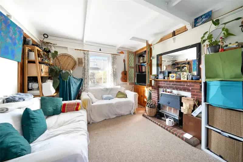 3 Bedroom House for Sale Near Amenities and Parks
