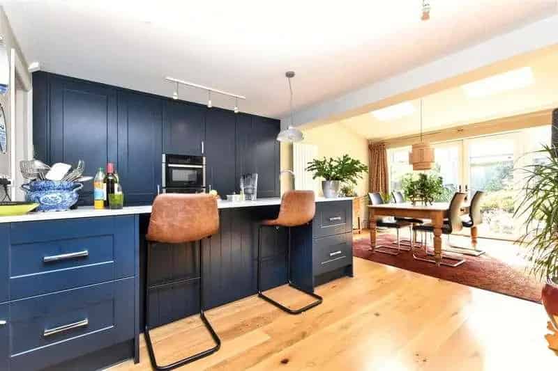 3 Bed Seafront Terraced House Eastbourne