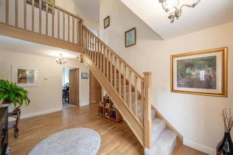 4 Bed Detached House For Sale